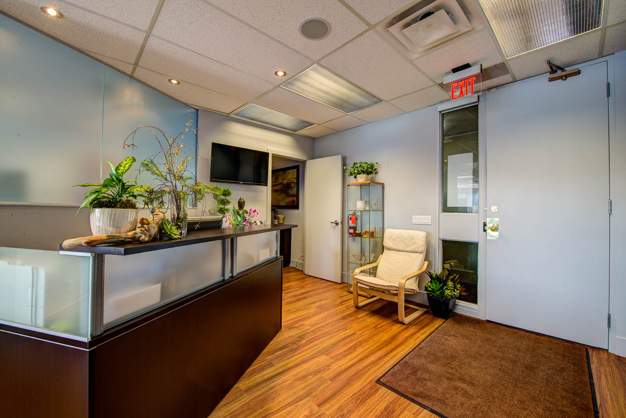 Mount Royal Village Family Chiropractic | Reception