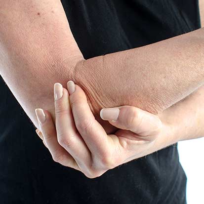 Mount Royal Village Family Chiropractic | Symptoms | Elbow Pain